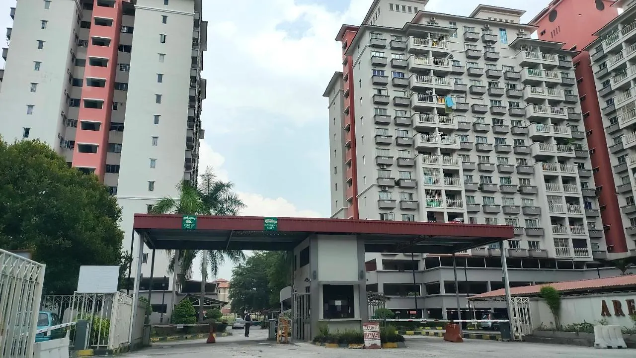 Ferienwohnung Cozzzzy Two Next To Axiata Arena, Bukit Jalil Kuala Lumpur Apartment
